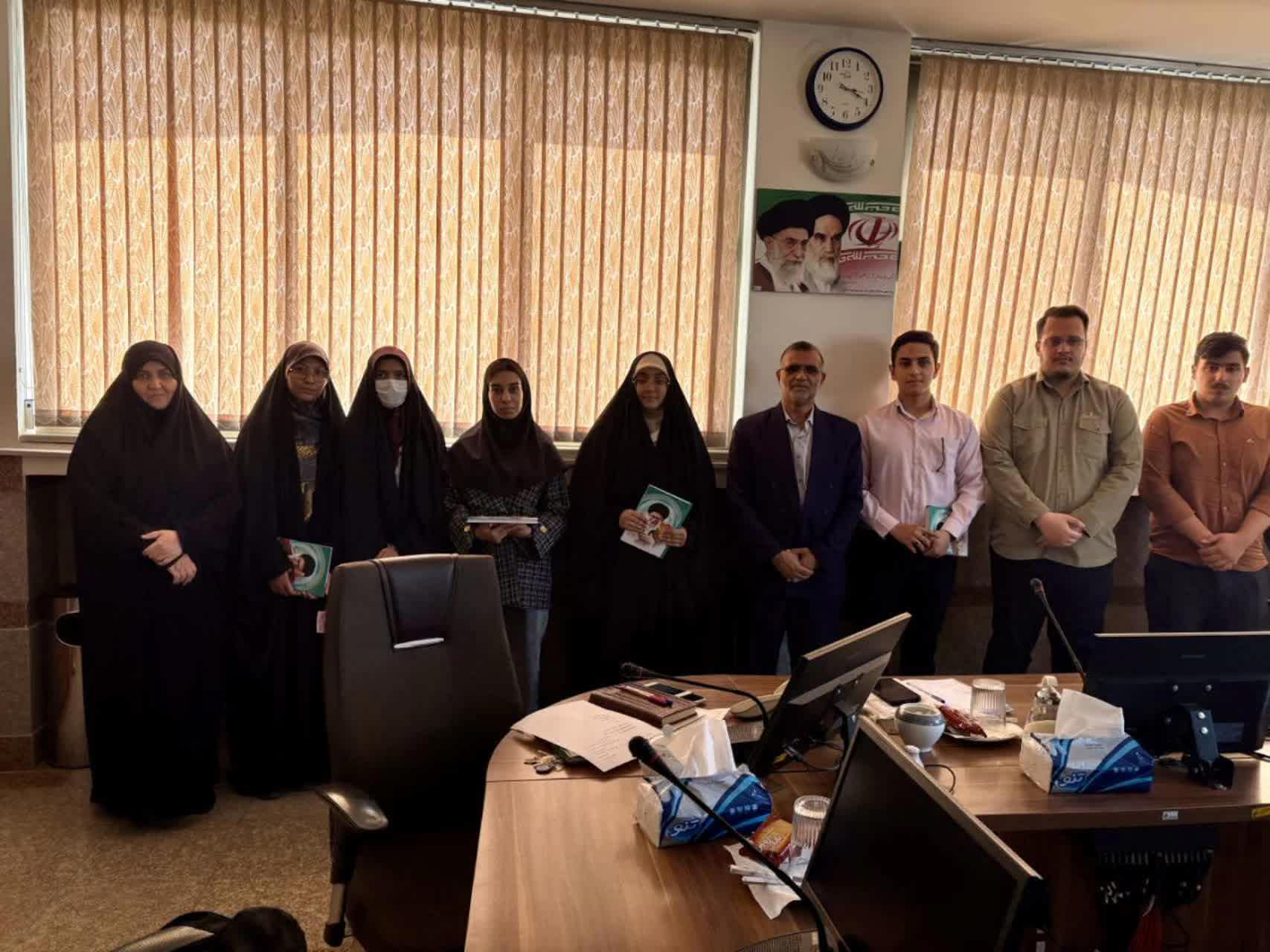 دیدار اعضای انجمن اسلامی مستقل با معاونت محترم توسعه منابع انسانی