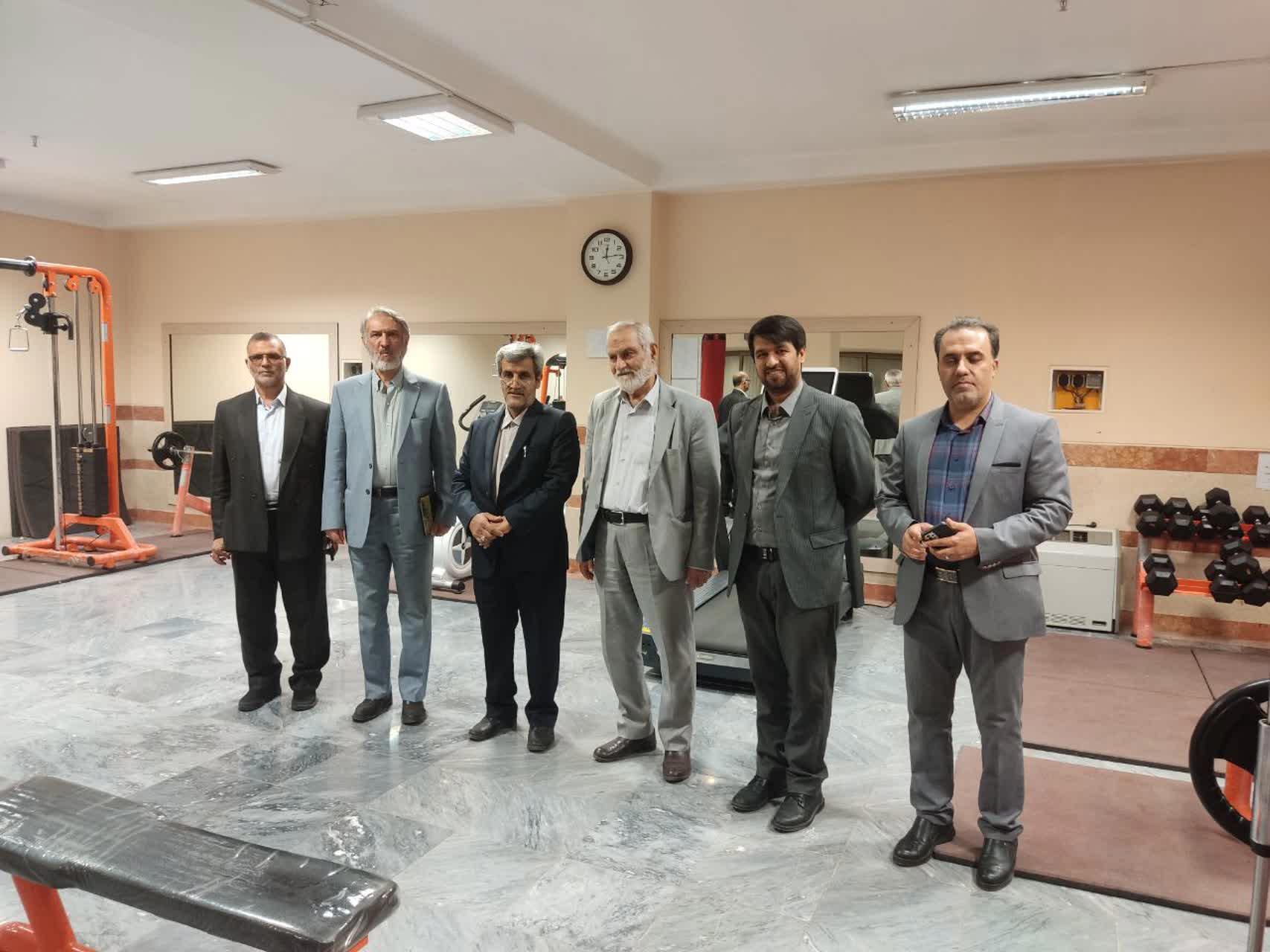 بازدید رئیس سازمان تامین اجتماعی کشور از سالن تربیت بدنی